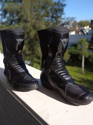 Botas dainese Nexus 46 de segunda mano por 125 EUR en Doña Blanca-Poblado  en WALLAPOP