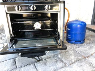 Cocina con horno para furgoneta camper | El Mono Migrador