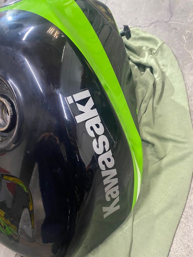 Depósito Kawasaki ninja zx6 01/02