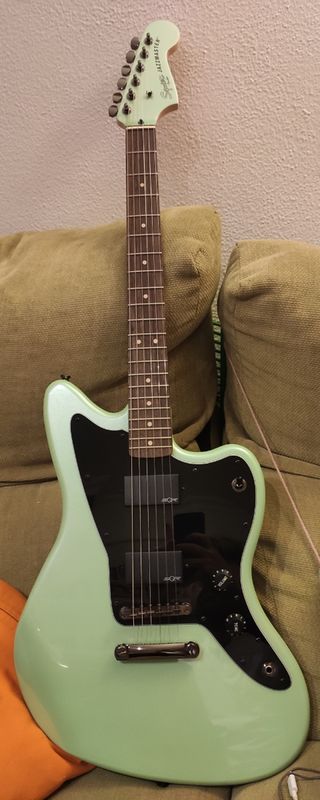 Fender Squier Contemporary Active Jazzmaster de segunda mano por 320 EUR en  Sevilla en WALLAPOP