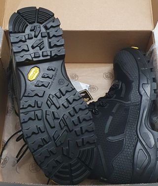 Botas Fal Action Gore-Tex, Vibram de segunda mano por 95 EUR en Guadalajara  en WALLAPOP