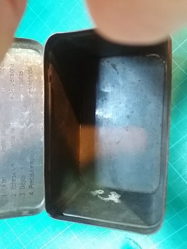 CAJA DE TÉ SIGLO XIX QUE TOMABA  ALFONSO XII