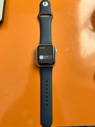 Apple Watch Series 5 40 mm Muy buen estado de segunda mano por 219 EUR en  Valencia en WALLAPOP