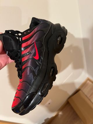 Nike air max plus tn talla 42 nuevas de segunda mano por 75 EUR en  Alcobendas en WALLAPOP