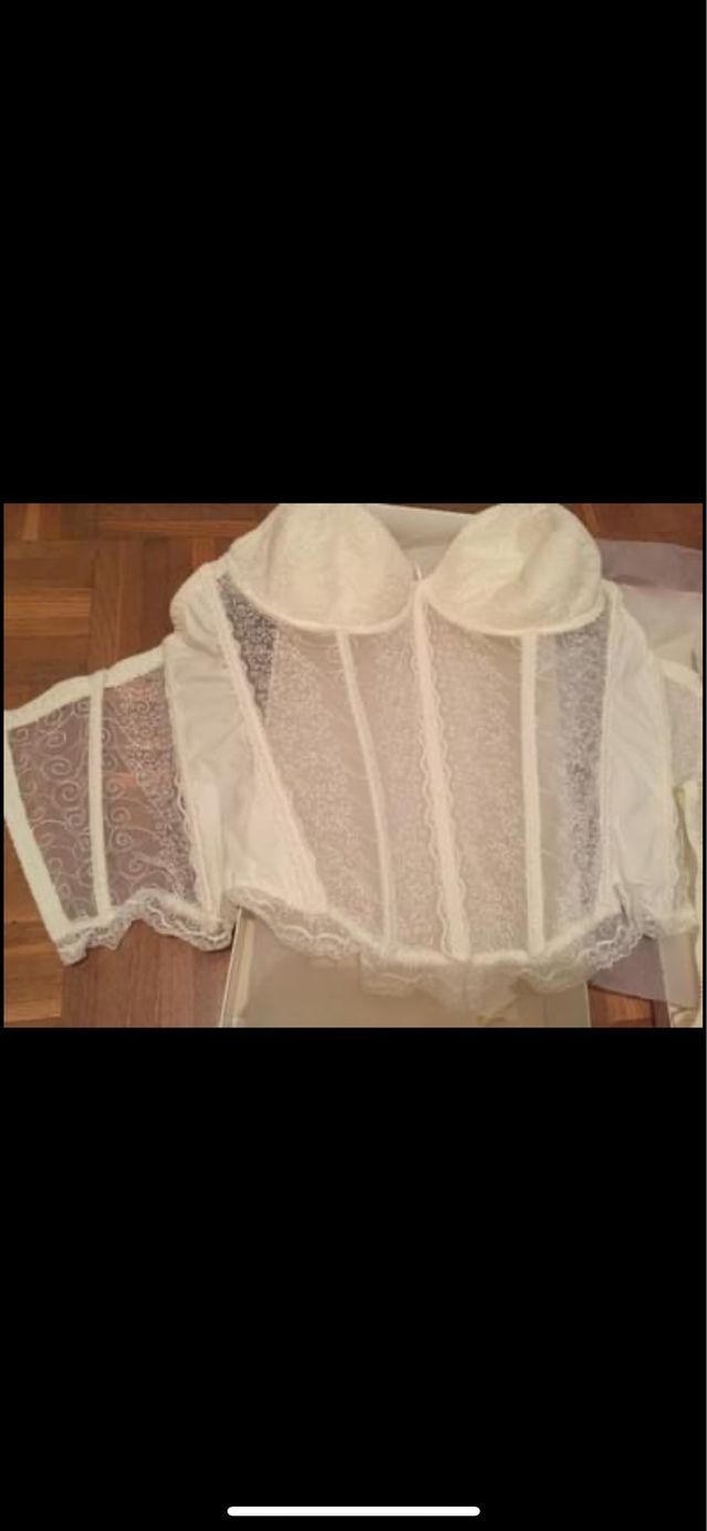 Vestido de novia sin estrenar.