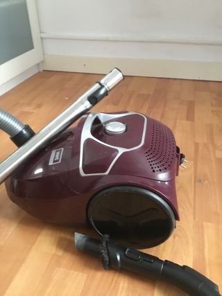 Rowenta Swift Power Cyclonic Aspiradora cilíndrica Secar 750 W Sin bolsa