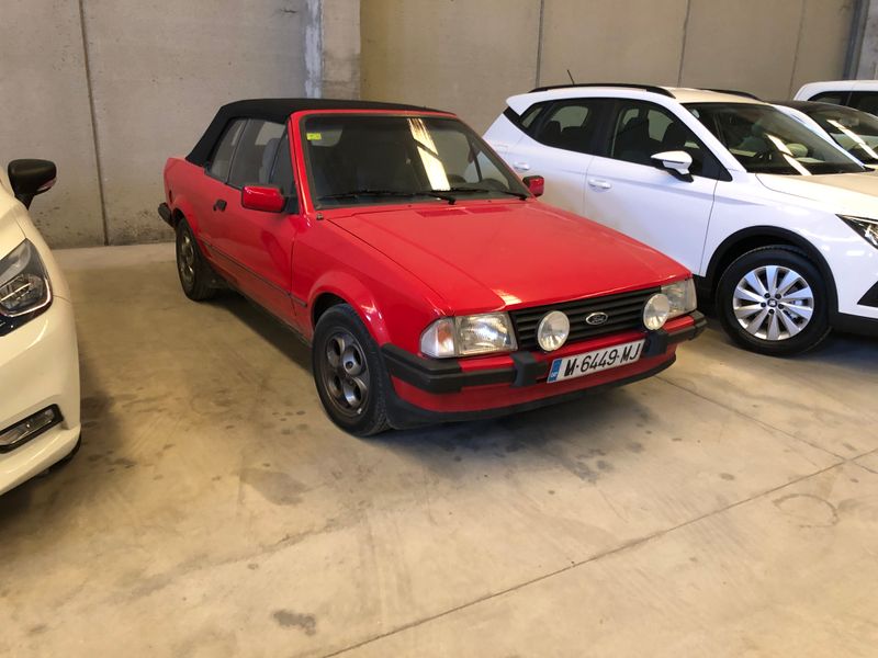 Ford Escort 1985 XR3i - foto 1