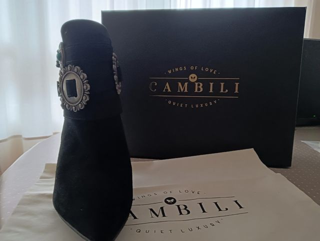 botín negro cambili