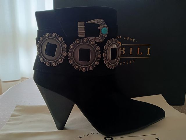 botín negro cambili