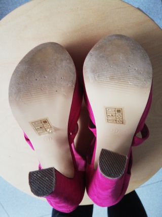 Sandalias Fucsia MaryPaz número 37 de segunda mano por 8 EUR en Ferrol en  WALLAPOP