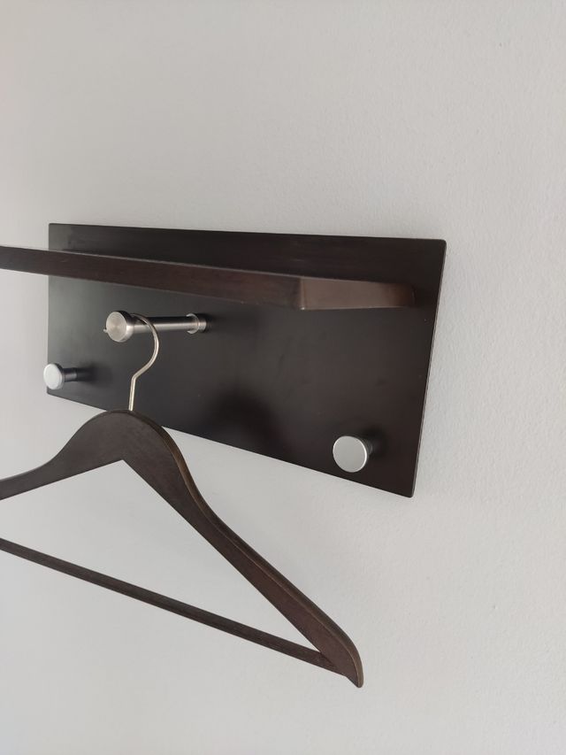 Perchero pared wengué