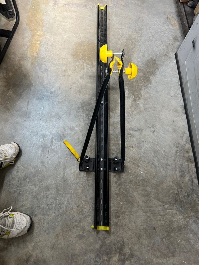 Portabicicleta para baca.