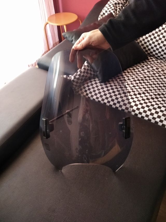 Pantalla cortavientos moto