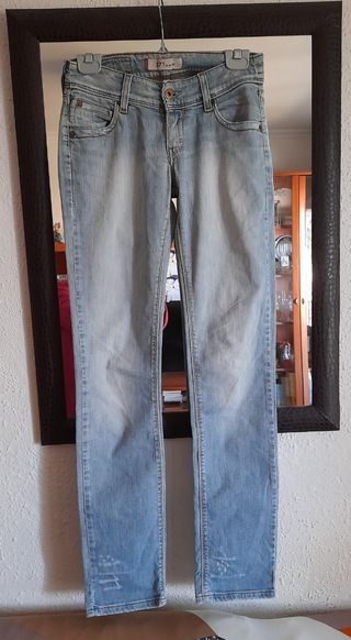 Jeans mujer elasticos Levi\\'s 571 slim fit talla 34 de segunda mano por 10  EUR en Valencia en WALLAPOP