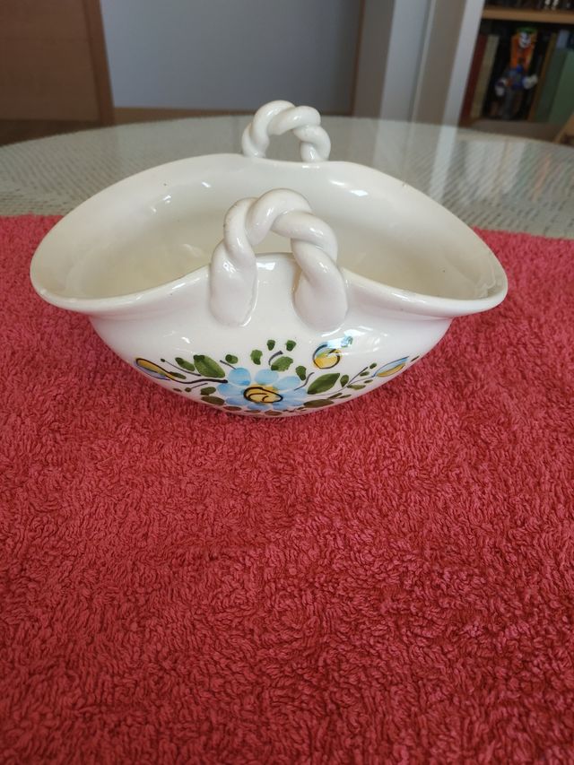 CESTA DE BARRO BLANCO