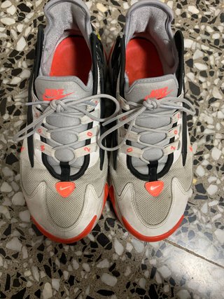 Nike Zoom 2000 de segunda mano por 35 EUR en Cheste en WALLAPOP