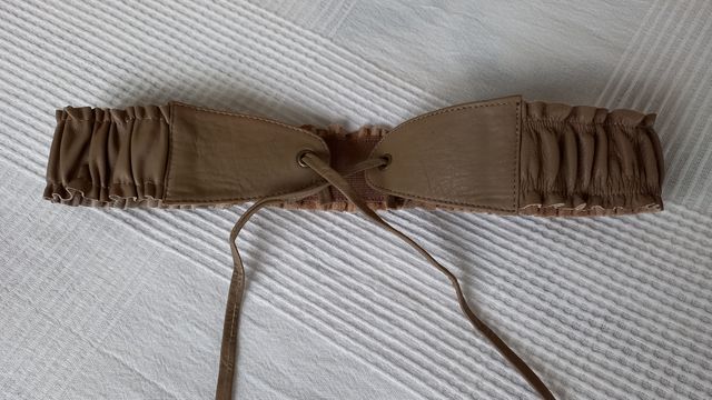 Cinturón piel Cortefiel sin estrenar. Talla M
