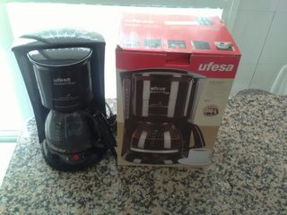 Cafetera UFESA , AVANTIS 50, MOD. CG7231 de segunda mano por 17 EUR en  Madrid en WALLAPOP