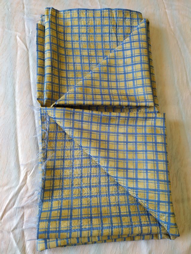 1 CORTE TELA ESTAMPADA CUADROS 2,90 X 2,78