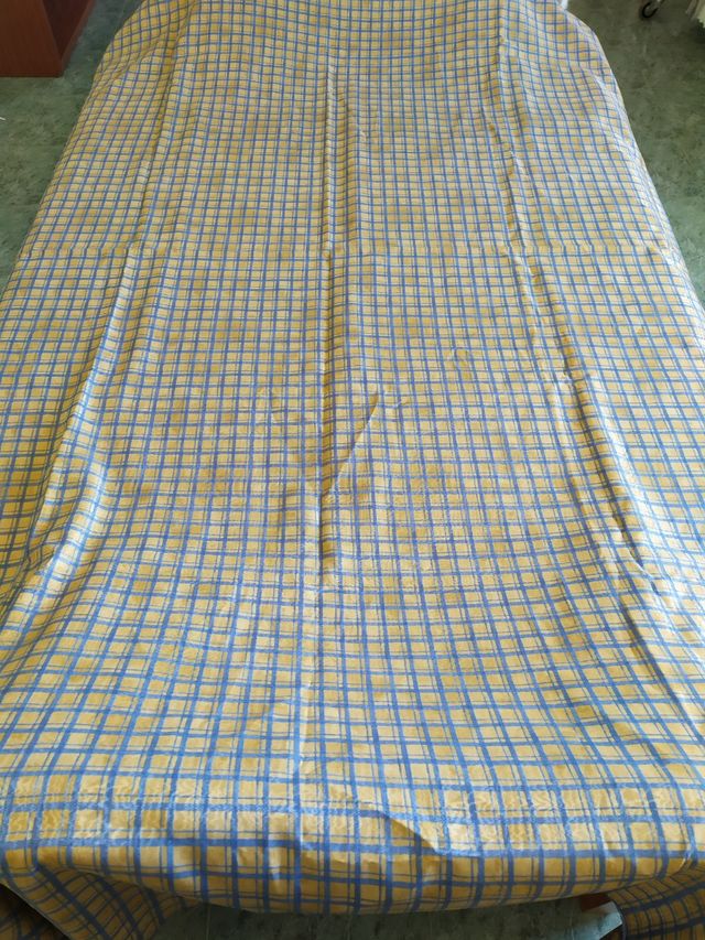 1 CORTE TELA ESTAMPADA CUADROS 2,90 X 2,78