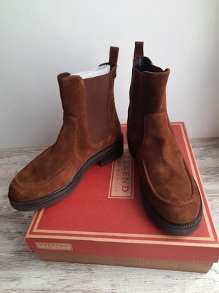 Botines Ante pedro miralles de segunda mano por 70 EUR en Cáceres en  WALLAPOP