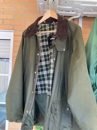 Barbour talla 48 de segunda mano por 40 EUR en Mérida en WALLAPOP