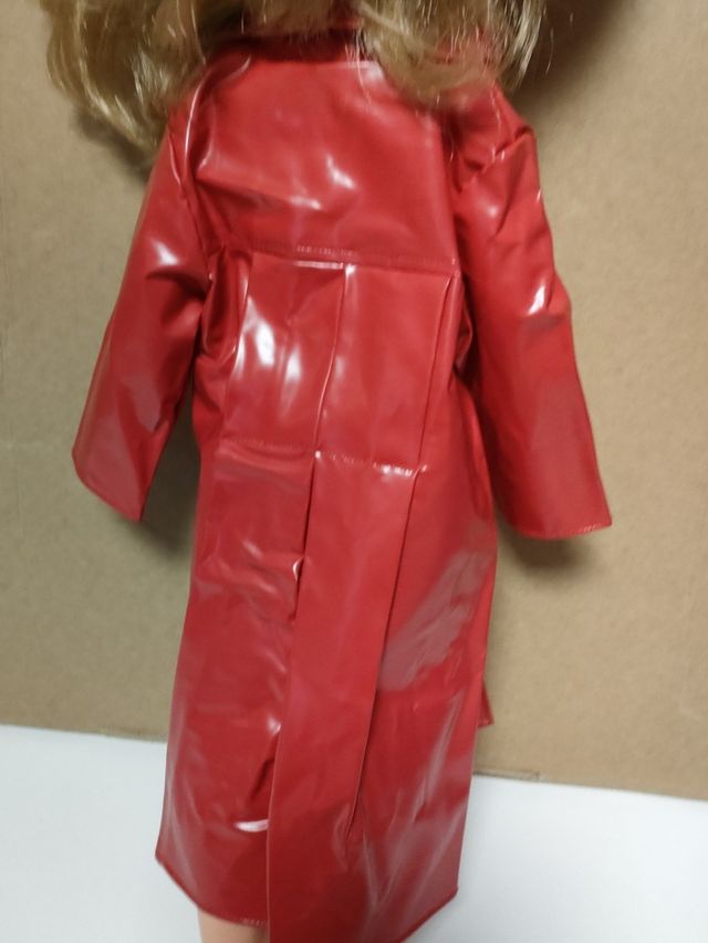 IMPERMEABILE PER BAMBOLE PIÙ GRANDI DI NANCY