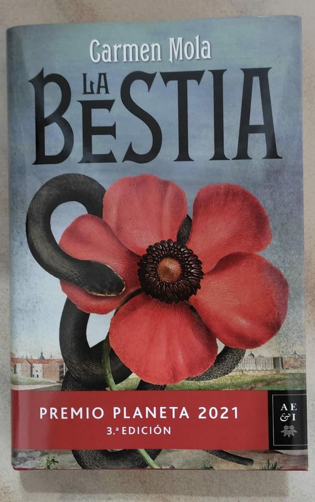 Libro "La Bestia" de Carmen Mola