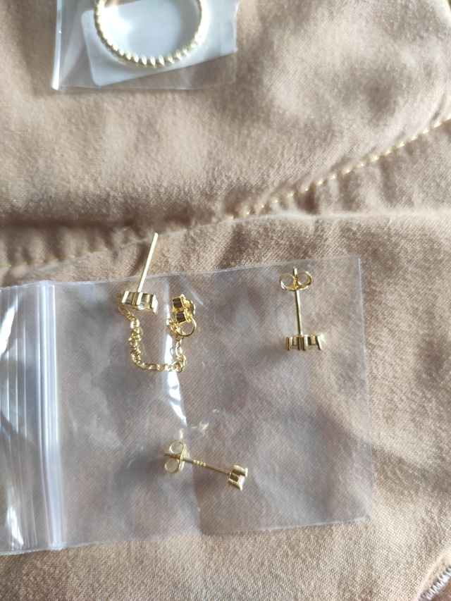 Bisutería varía, a estrenar