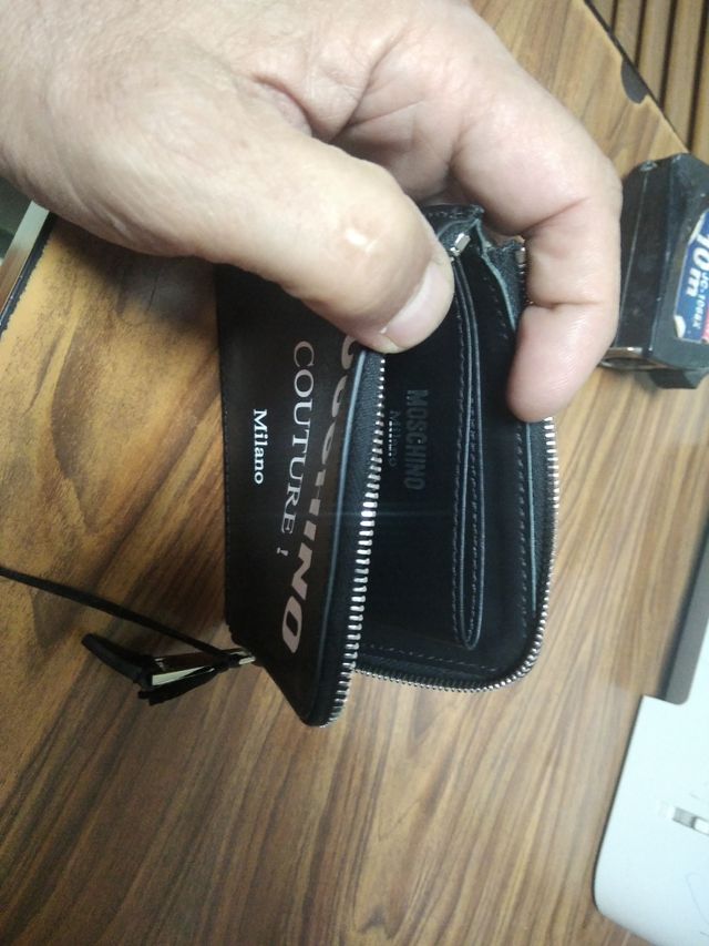 Cartera Moschino Modelo Z1 A8104