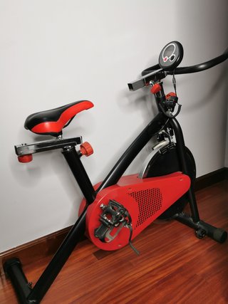 BICI SPINNING de segunda mano por 40 EUR en Barakaldo en WALLAPOP