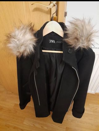 Abrigo de pelo con capucha | ZARA España