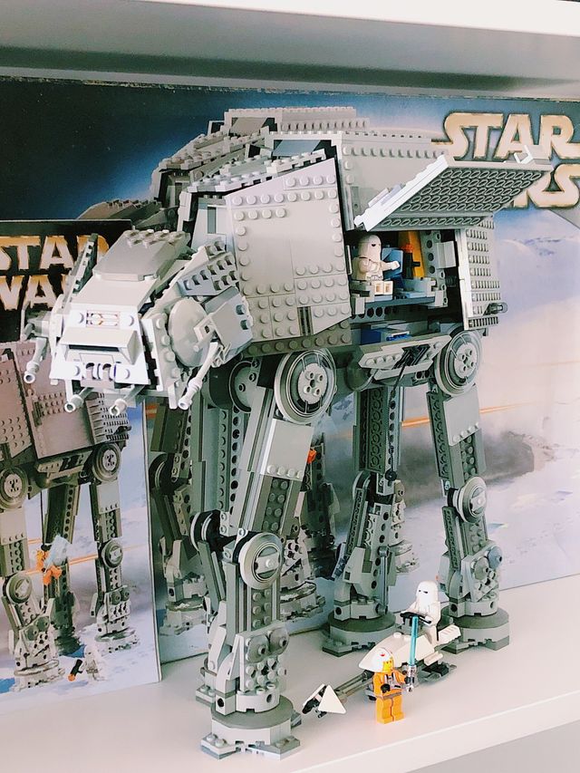 Lego Star Wars 4483 AT-AT second hand for 219 EUR in Vilanova i la - Main Image