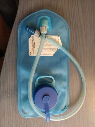 Bolsa de Camelbak Decathlon de segunda mano por 3 EUR en Girona en WALLAPOP