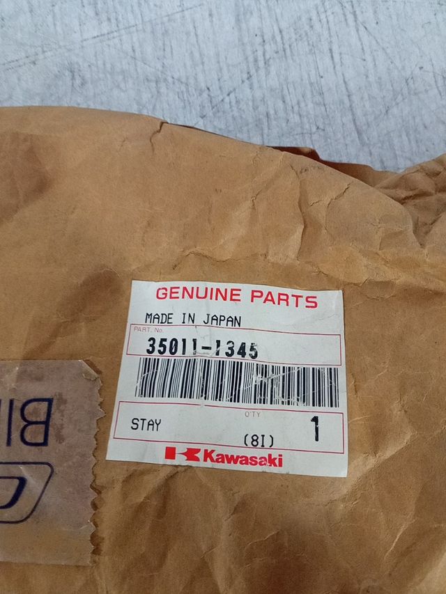 KAWASAKI GPX600R '88 REF.35011-1345