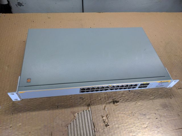 AT-8000GS/24POE