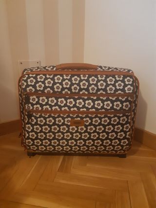 Maletín de trabajo con ruedas de segunda mano por 25 EUR en Getafe en  WALLAPOP