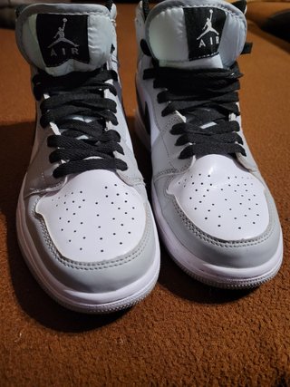 Zapatillas jordan de segunda mano por 25 EUR en Badajoz en WALLAPOP