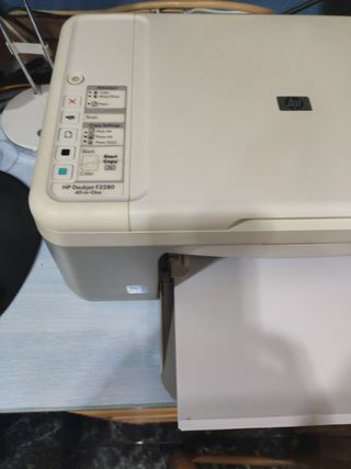 Impresora HP de segunda mano por 15 EUR en Palencia en WALLAPOP