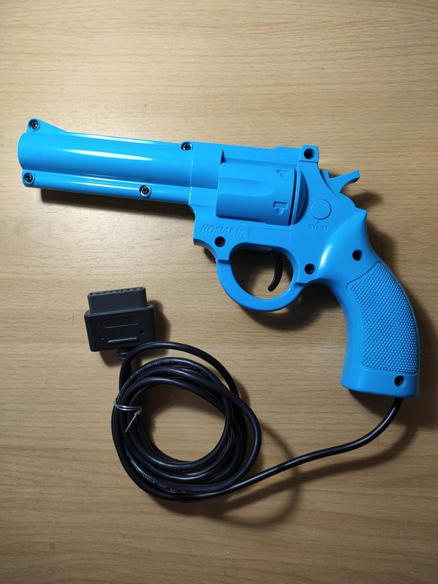 Pistola Konami 1993