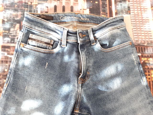 PANTALONES VAQUEROS CALVIN KLEIN