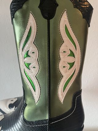 Camperas Stradivarius sin estrenar de segunda mano por 50 EUR en  Palau-Solita I Plegamans en WALLAPOP