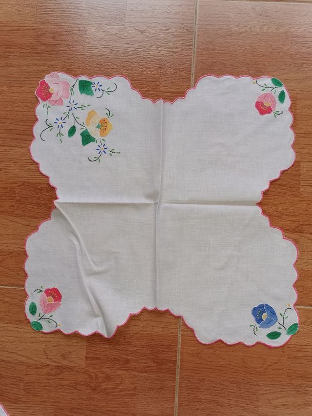 mantel para bandejas 39cm x 39cm