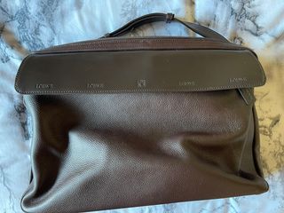 Neceser piel loewe de segunda mano por 180 EUR en Zaragoza en WALLAPOP