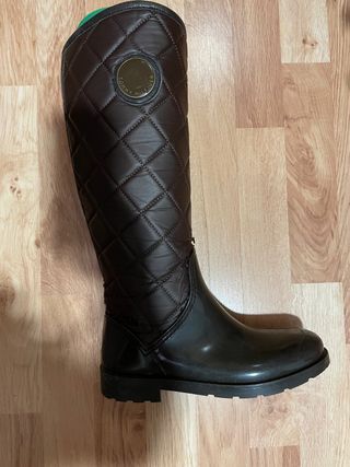 Botas de agua Tommy Hilfiger de segunda mano en WALLAPOP