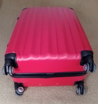 Maleta Misiuss de segunda mano por 35 EUR en Madrid en WALLAPOP