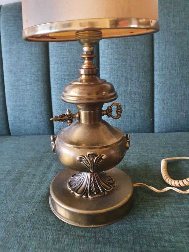 Lámpara de sobremesa