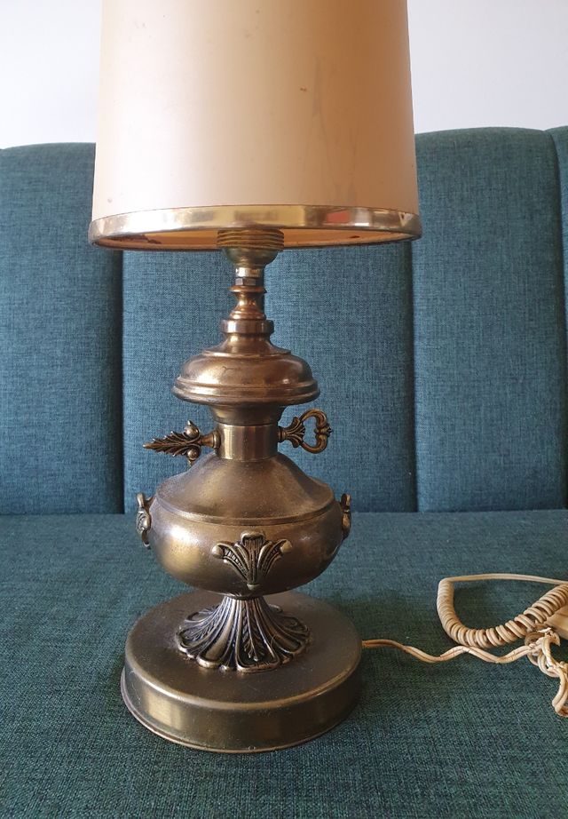 Lámpara de sobremesa