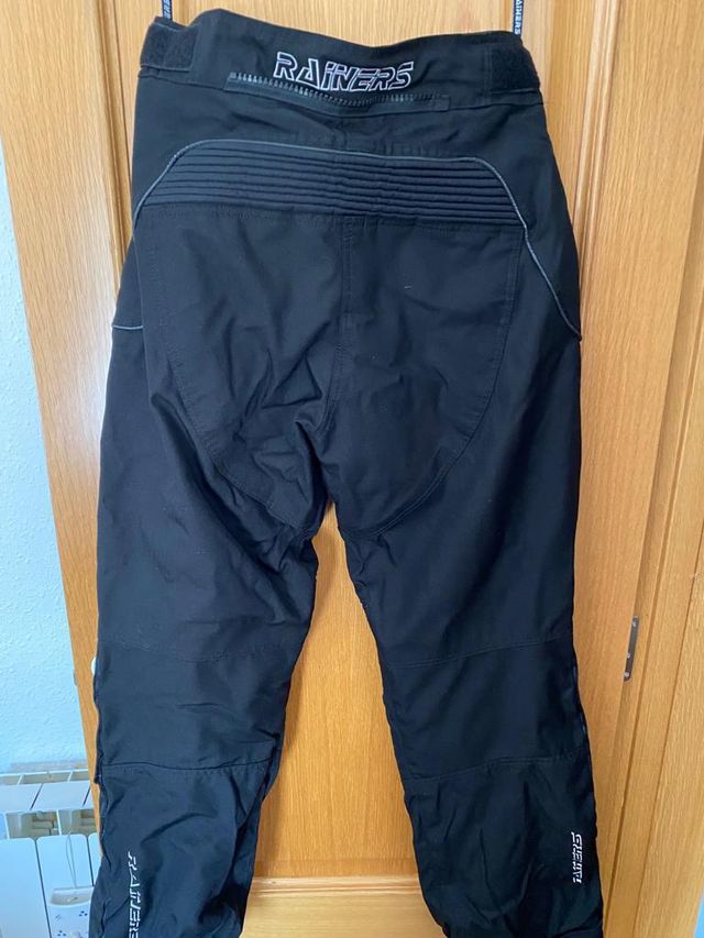 Pantalones Rainers