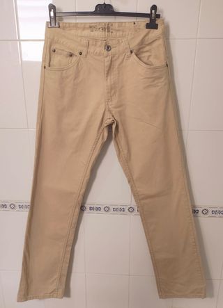 Pantalón hombre talla 40 Springfield de segunda mano por 4 EUR en Sevilla  en WALLAPOP